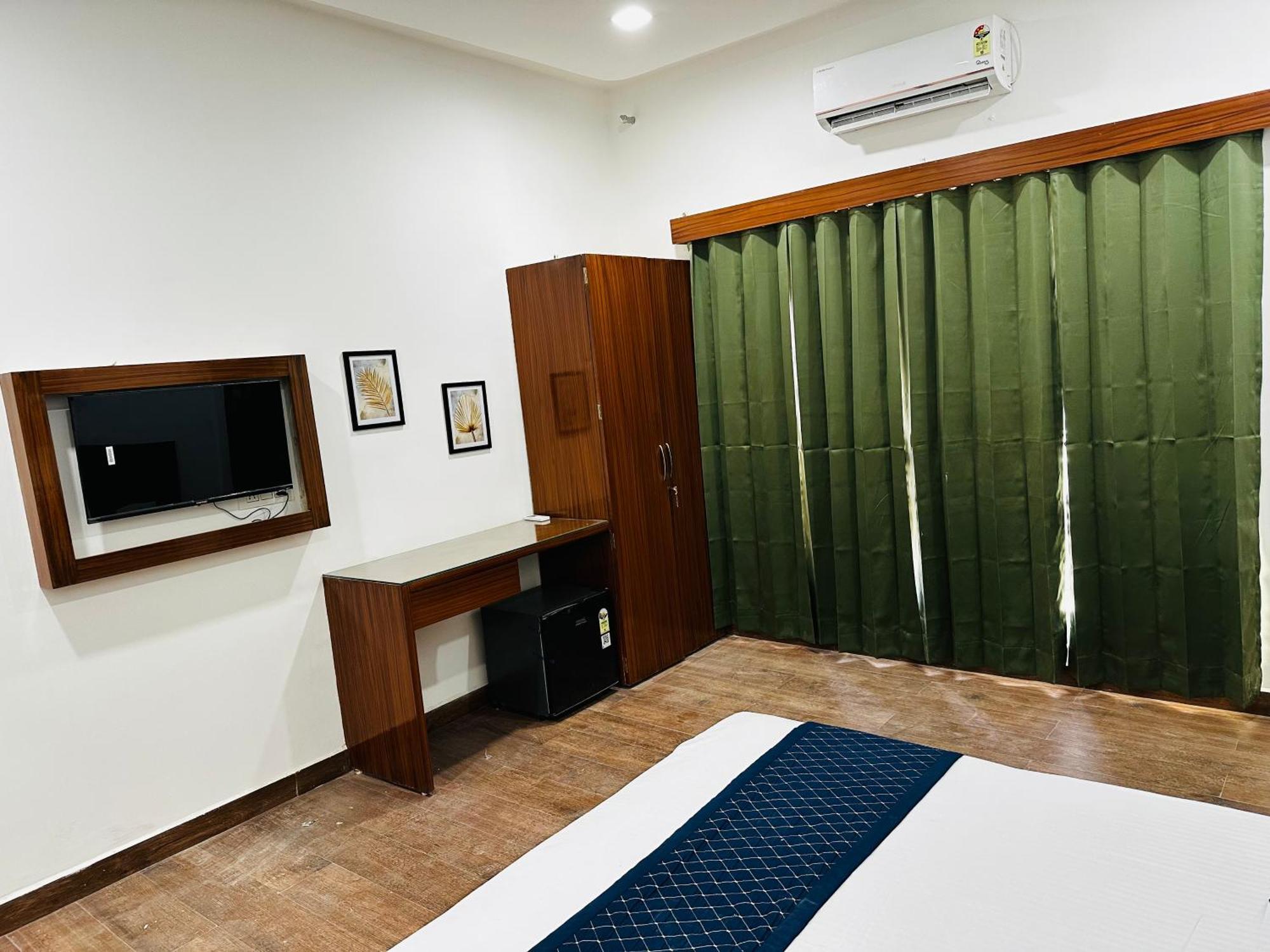 The Loya Hotel Muktsar Buitenkant foto